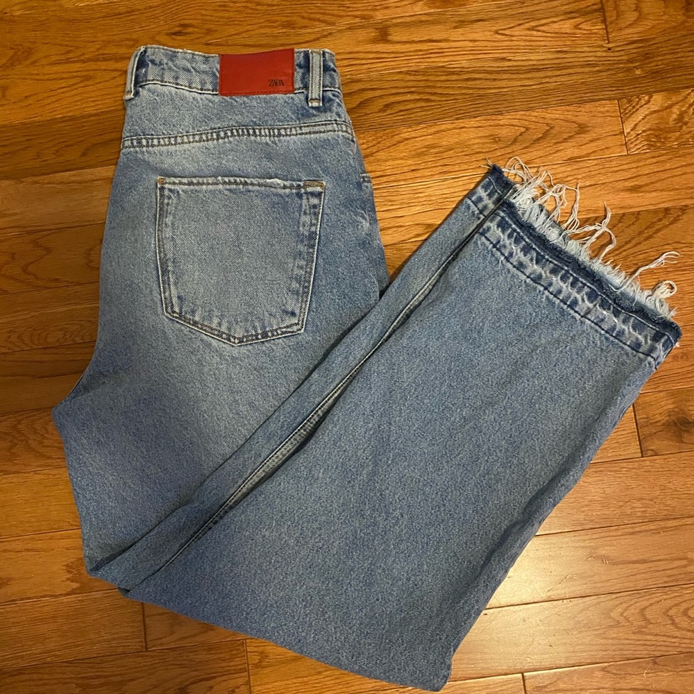 ZARA straight leg mom jean